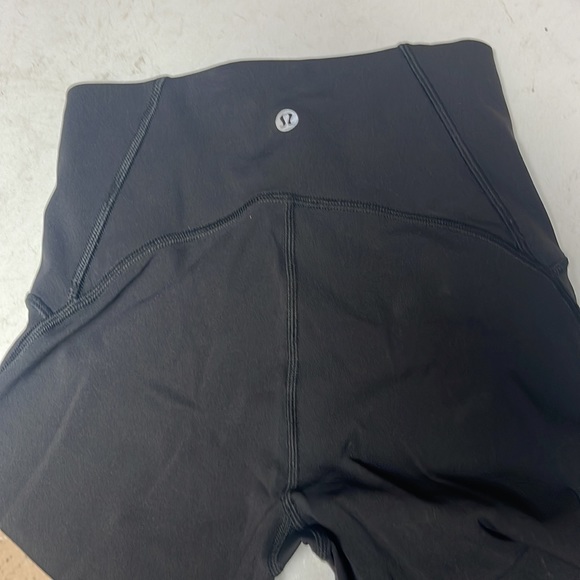 LULULEMON LEGGINGS SIZE 4 - Picture 2 of 3